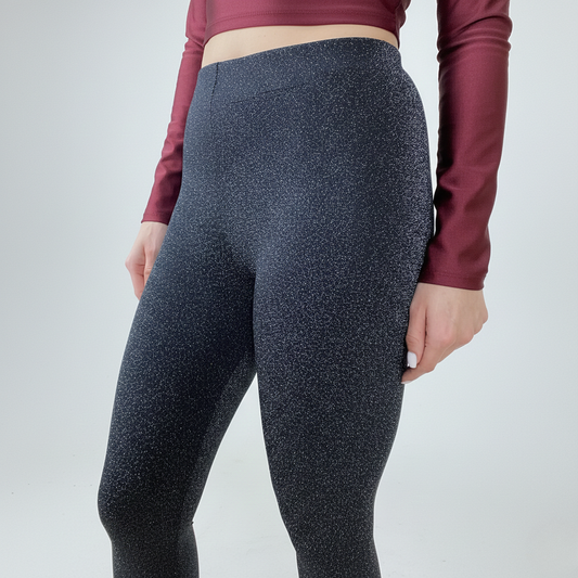 Лъскав елегантен клин с висока талия