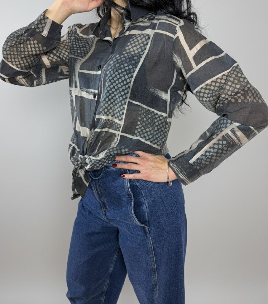 Риза черна с принт