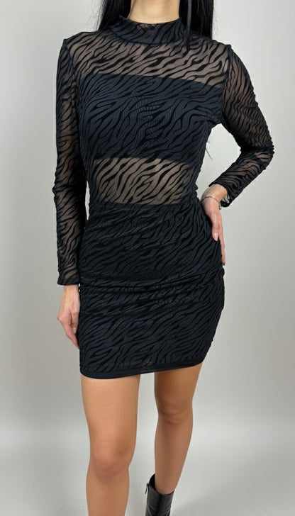 Черна рокля с животински принт