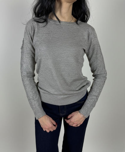 Кашмирен пуловер с дантелен елемент