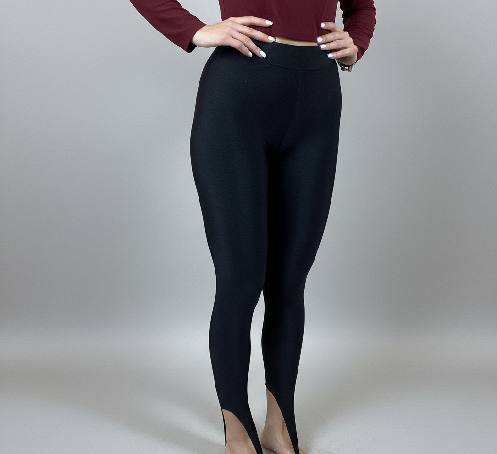 Черен клин с лента за пръста