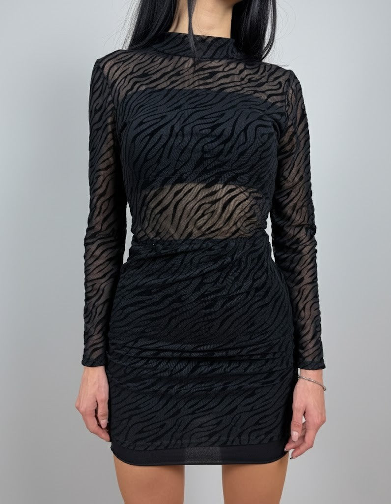 Черна рокля с животински принт