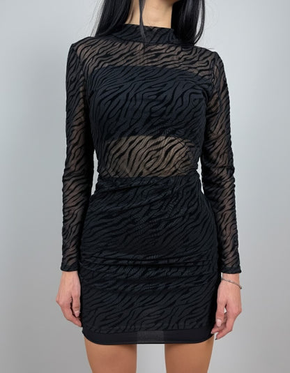Черна рокля с животински принт